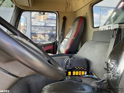 Volvo FM 420 8x2 Euro 6 HMF 26 Tonmeter laadkraan