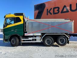 Volvo FH 16 650 6x4 FOR SALE AS CHASSIS / RETARDER / ...