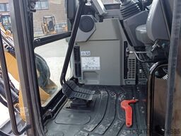 Caterpillar 303.5E2 CR with 3 buckets