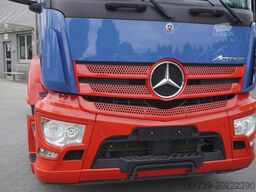 Mercedes-Benz Actros 1845 4x2 / Jost 5th wheel / 11.1