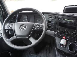 Mercedes-Benz Actros 1833 tractor unit / 260 tho. km