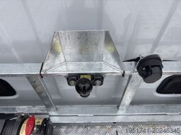 RENAULT Master Abschleppwagen AHK Klima Tempomat VDI2700