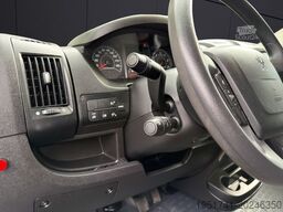 PEUGEOT Boxer Koffer Ladebordwand Klima Tempomat*74 Tkm*