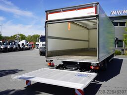 DAF LF 12.210 18-pallet container with tail