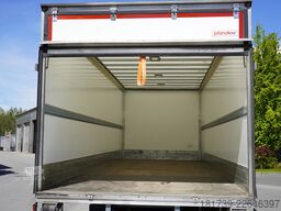 DAF LF 12.210 18-pallet container with tail