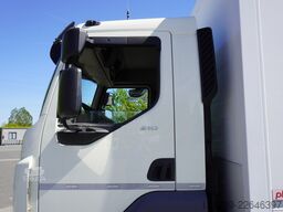 DAF LF 12.210 18-pallet container with tail