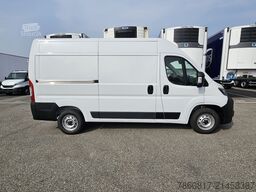 Peugeot Boxer 335 L2H2 2.2 Bluehdi 140cv S&S