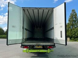 SCHMITZ CARGOBULL N/A SCB*S3B CARRIER VECTOR 1550 LOW ENGINE HOURS