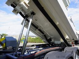 MAN TGM 26.340 E6 / RIVARD sewage cleaner