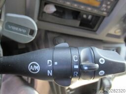 Volvo FL 250 Bakwagen + 6 deuren + Laadklep 2000 kg