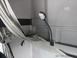 MAN TGX 18.430 / BDF 7.5 m / sleeping cab