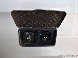 MERCEDES-BENZ V 300 d Marco Polo AMG Line AHK Kamera LED