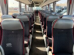 MAN R08 Lion?s Couch