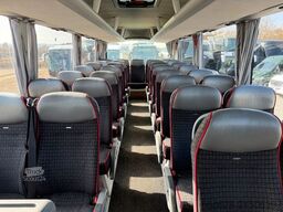 MAN R08 Lion?s Couch