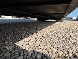 MAN R08 Lion?s Couch