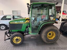 John Deere 4200 mit 2700 Std.Laub Schnee Salz Rasen Zubehör