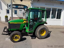 John Deere 4200 mit 2700 Std.Laub Schnee Salz Rasen Zubehör