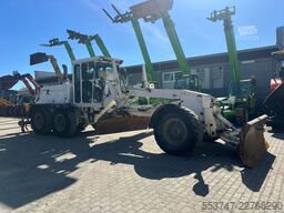 Komatsu GD 650 AE