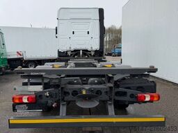 MERCEDES-BENZ 2540 L Actros 6x2  5-Sitzer Fahrschule