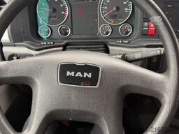 MAN TGL 8.150 4x2 BL 3-Sitzer Klima Möbelkoffer