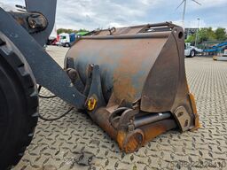 KOMATSU WA250PZ-6 / Hochkippschaufel !!! TOP