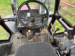 Belarus MTS 820 + Frontlader Stoll