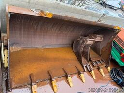 CATERPILLAR LÖFFEL 3 STÜCK