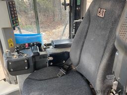 CAT 966M