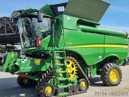 John Deere S 790