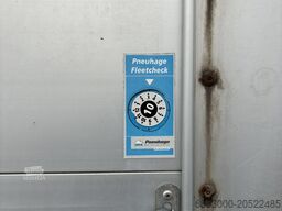 Scmitz Auflieger Plane und Spriegel