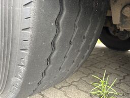 Scmitz Auflieger Plane und Spriegel