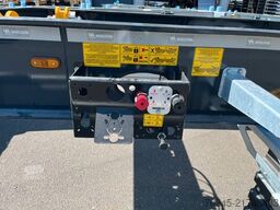 WIELTON PS-2H/M3 Schlittenanhänger Abrollcontainer