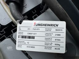 Jungheinrich EFG113 + Ladegerät 3698 (ist hinter 3699) --EK