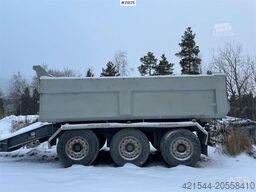 Istrail Triple Axle Trailer