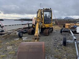 Komatsu PC95R w/ bucket