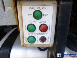 DAF LF 250 4x2 Whale vacuum tank 8 m3