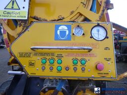 DAF LF 250 4x2 Whale vacuum tank 8 m3