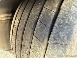 KRONE 3Achs MEGA Staplerhalter Liftachse SAF TÜV02/26