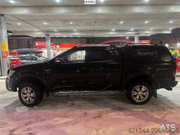 Ford Ranger with two sets of tires and defective four-w