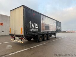 Schmitz Curtainsider / Planenauflieger / Gardin
