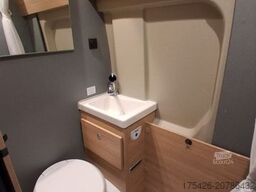 PÖSSL Trenta 640 165 PS