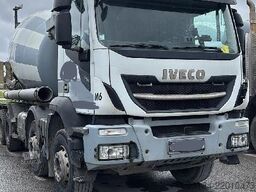 Iveco Trakker 460 9m3
