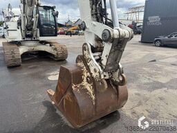 Liebherr R 926 LC