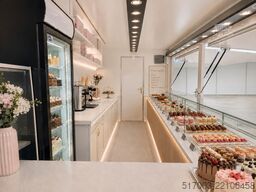 Torten und Kuchen Verkaufsanhänger. Verkaufsanhänger für Torten, Kuchen