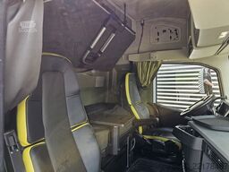 Volvo FH 16 750 8x4 / RETARDER / FASSI 71 TM + JIB