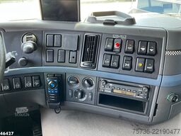 Volvo FM 480 8x4 Hiab 28 Tonmeter laadkraan
