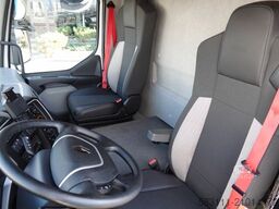 RENAULT D 280 / CH?ODNIA - 6,7 m / THERMO KING ES-600 MA