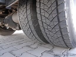 DAF LF 210 / KONTENER - 7 M / SOLÓWKA / WINDA DHOLLA