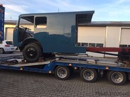 Mercedes-Benz - LP710/32 LF16V LP710/32, Autotransporter