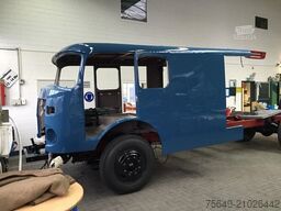 Mercedes-Benz - LP710/32 LF16V LP710/32, Autotransporter